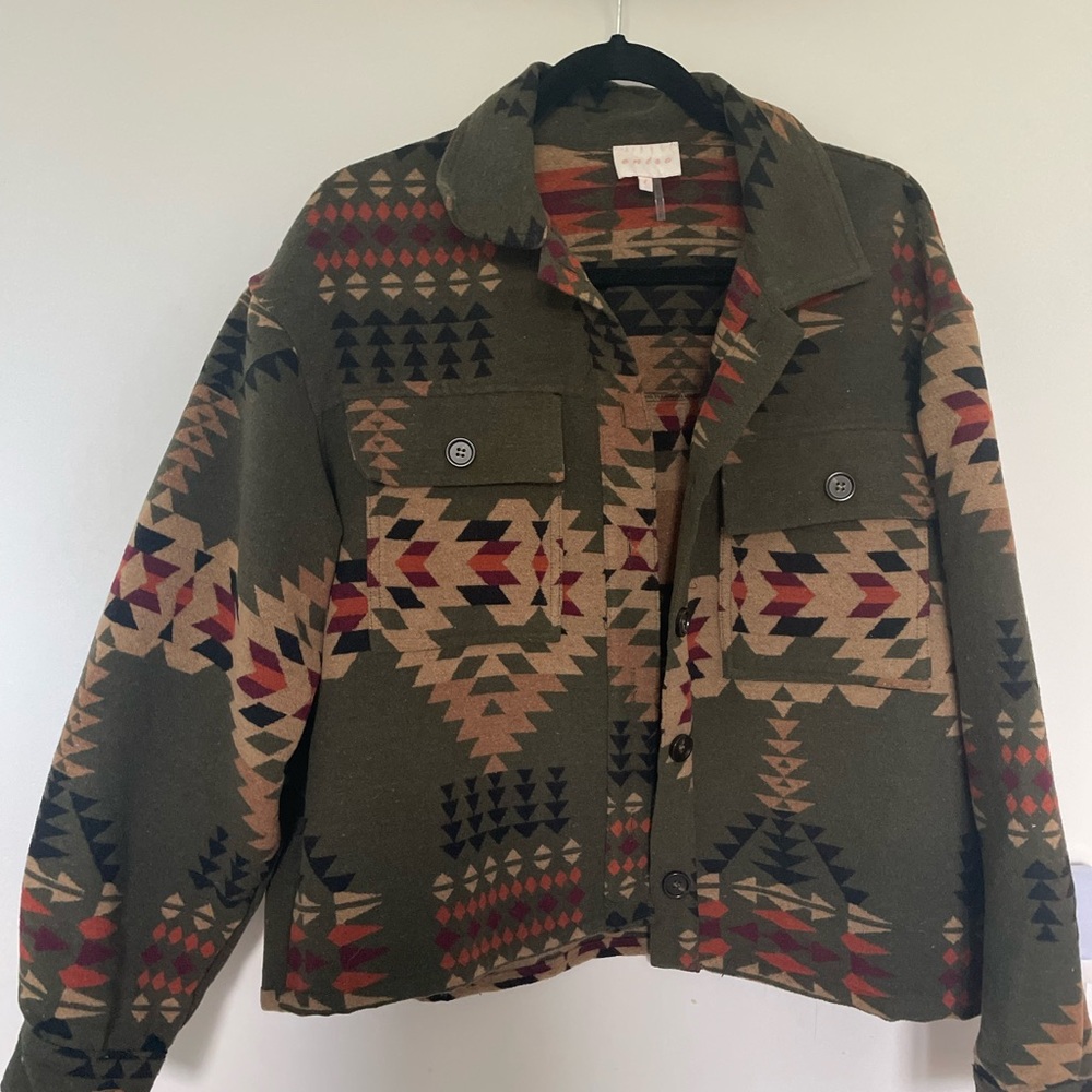 Entro brand shacket